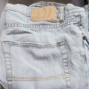 Chor White and Yellow Fabric Label